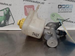 Gebruikte Hoofdremcilinder Porsche Cayenne (9PA) 4.5 S V8 32V Prijs € 42,00 Margeregeling aangeboden door Autodemontagebedrijf R. Poeste B.V.