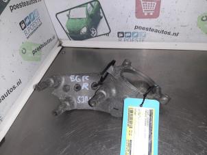 Gebruikte Steun (diversen) Porsche Cayenne (9PA) 4.5 S V8 32V Prijs € 35,00 Margeregeling aangeboden door Autodemontagebedrijf R. Poeste B.V.
