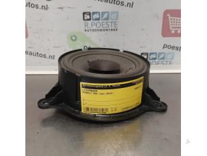 Gebruikte Speaker Renault Zoé (AG) 65kW Prijs € 15,00 Margeregeling aangeboden door Autodemontagebedrijf R. Poeste B.V.
