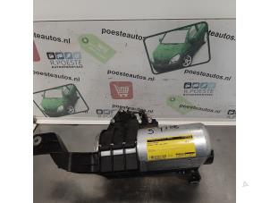 Gebruikte Airco Droger Renault Zoé (AG) 46kW Prijs € 60,00 Margeregeling aangeboden door Autodemontagebedrijf R. Poeste B.V.