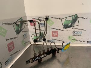 Gebruikte Injector brug Volvo V50 (MW) 1.6 D 16V Prijs € 40,00 Margeregeling aangeboden door Autodemontagebedrijf R. Poeste B.V.