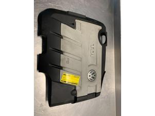Gebruikte Afdekplaat motor Volkswagen Passat Variant (3C5) 2.0 TDI 16V 170 4Motion Prijs € 20,00 Margeregeling aangeboden door Autodemontagebedrijf R. Poeste B.V.