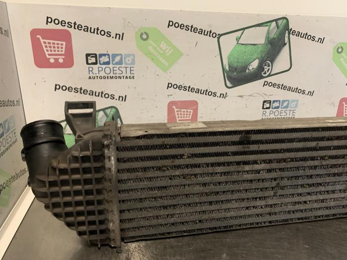 Intercooler van een Volvo V50 (MW) 1.6 D 16V 2009