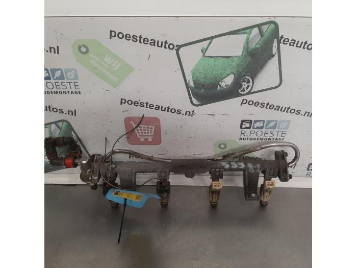 Gebruikte Galerij (Injectie) Ford Focus 1 2.0 16V Prijs € 30,00 Margeregeling aangeboden door Autodemontagebedrijf R. Poeste B.V.