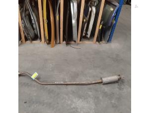 Gebruikte Uitlaat Middendemper Honda Civic (ES) 1.3 16V VTEC-i IMA Prijs € 75,00 Margeregeling aangeboden door Autodemontagebedrijf R. Poeste B.V.