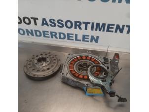 Gebruikte Vliegwiel Honda Insight (ZE2) 1.3 16V VTEC Prijs € 600,00 Margeregeling aangeboden door Autodemontagebedrijf R. Poeste B.V.