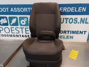 Gebruikte Stoel links Seat Arosa (6H1) 1.4i Prijs € 50,00 Margeregeling aangeboden door Autodemontagebedrijf R. Poeste B.V.