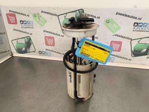 Gebruikte Opvoerpomp Fiat Ducato (243/244/245) 2.0 JTD Prijs € 40,00 Margeregeling aangeboden door Autodemontagebedrijf R. Poeste B.V.