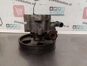 Gebruikte Stuurpomp Peugeot 406 Coupé (8C) 2.2 16V Prijs € 30,00 Margeregeling aangeboden door Autodemontagebedrijf R. Poeste B.V.