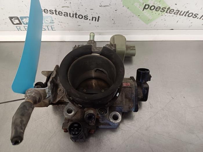 Gebruikte Gasklephuis Honda Civic (EJ/EK) 1.4iS 16V Prijs € 40,00 Margeregeling aangeboden door Autodemontagebedrijf R. Poeste B.V.
