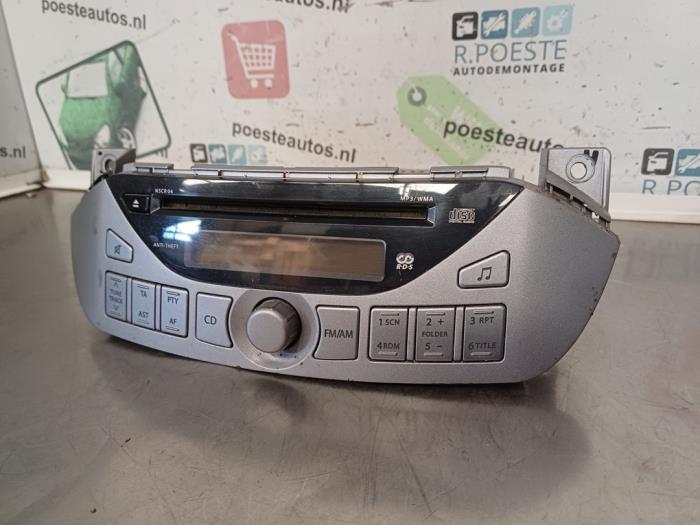 Radio CD Speler van een Suzuki Alto (GF) 1.0 12V 2009