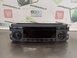 Gebruikte Radio CD Speler Smart Forfour (454) 1.0 12V Prijs € 40,00 Margeregeling aangeboden door Autodemontagebedrijf R. Poeste B.V.