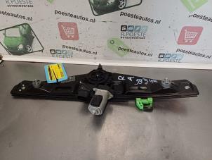Gebruikte Raammechaniek 4Deurs rechts-achter BMW X1 (E84) sDrive 20i 2.0 16V Twin Power Turbo Prijs € 30,00 Margeregeling aangeboden door Autodemontagebedrijf R. Poeste B.V.