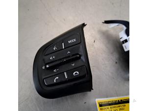 Gebruikte Bediening boordcomputer Hyundai i10 1.0 12V Prijs € 65,00 Margeregeling aangeboden door Autodemontagebedrijf R. Poeste B.V.