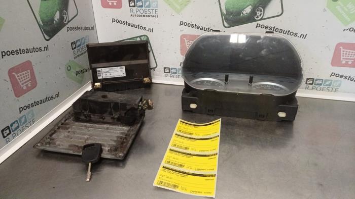 Gebruikte Computer Motormanagement Ford Fusion 1.6 16V Prijs € 135,00 Margeregeling aangeboden door Autodemontagebedrijf R. Poeste B.V.
