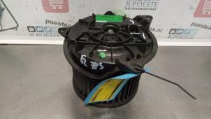 Gebruikte Stekker kachel ventilatormotor Ford Focus 1 1.6 16V Prijs € 30,00 Margeregeling aangeboden door Autodemontagebedrijf R. Poeste B.V.