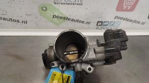 Gebruikte Gasklephuis Hyundai Getz 1.1i 12V Prijs € 30,00 Margeregeling aangeboden door Autodemontagebedrijf R. Poeste B.V.