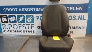 Gebruikte Voorstoel rechts Ford Fiesta 6 (JA8) 1.6 16V Sport Prijs € 85,00 Margeregeling aangeboden door Autodemontagebedrijf R. Poeste B.V.