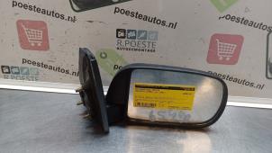 Gebruikte Spiegel Buiten rechts Daihatsu Cuore (L251/271/276) 850,Domino Prijs € 10,00 Margeregeling aangeboden door Autodemontagebedrijf R. Poeste B.V.