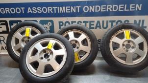 Gebruikte Sportvelgenset + banden Opel Agila (A) 1.2 16V Prijs € 140,00 Margeregeling aangeboden door Autodemontagebedrijf R. Poeste B.V.
