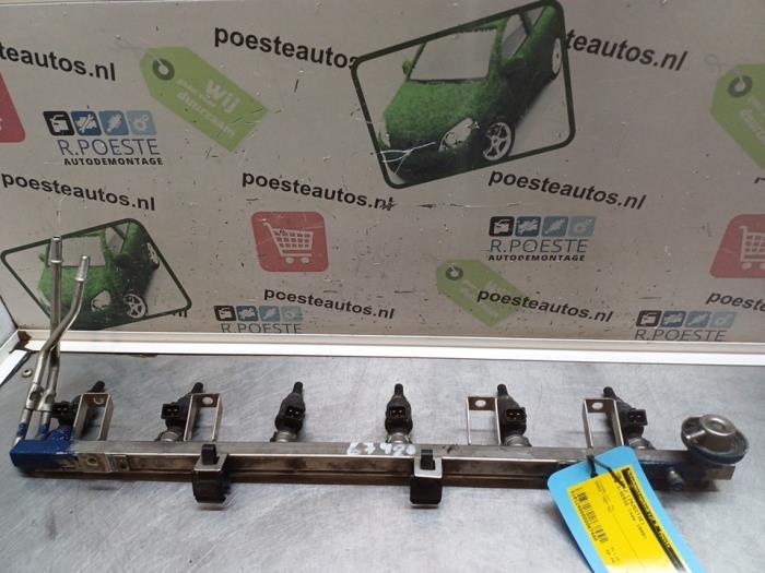 Gebruikte Verstuiver brug BMW 3 serie (E46/2) 320 Ci 24V Prijs € 40,00 Margeregeling aangeboden door Autodemontagebedrijf R. Poeste B.V.