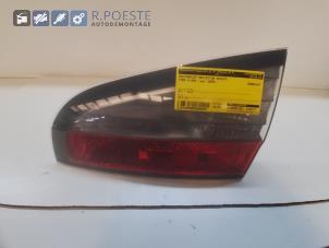 Gebruikte Reflector achterklep rechts Ford S-Max (GBW) 2.0 TDCi 16V 140 Prijs € 30,00 Margeregeling aangeboden door Autodemontagebedrijf R. Poeste B.V.