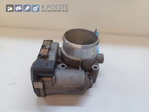 Gebruikte Gasklephuis Volkswagen Passat Variant (3B6) 1.8 Turbo 20V Prijs € 20,00 Margeregeling aangeboden door Autodemontagebedrijf R. Poeste B.V.