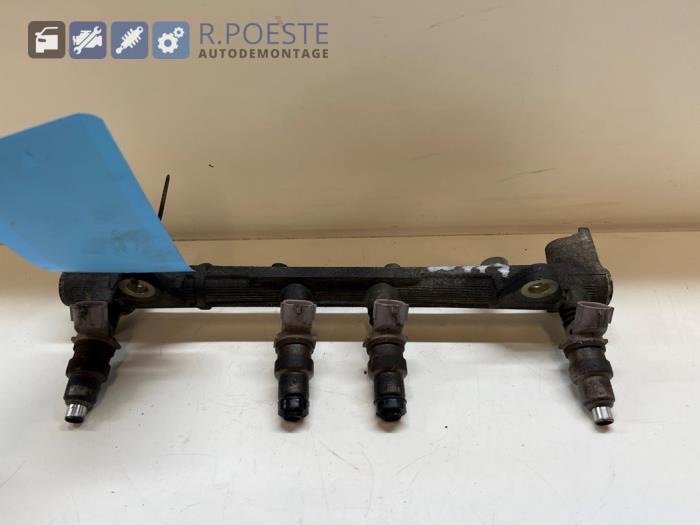 Gebruikte Injector brug Toyota Starlet (EP8/NP8) 1.3 Friend,XLi 12V Prijs € 30,00 Margeregeling aangeboden door Autodemontagebedrijf R. Poeste B.V.