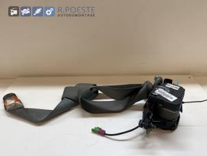 Gebruikte Veiligheidsgordel links-voor Chevrolet Kalos (SF48) 1.2 Prijs € 20,00 Margeregeling aangeboden door Autodemontagebedrijf R. Poeste B.V.