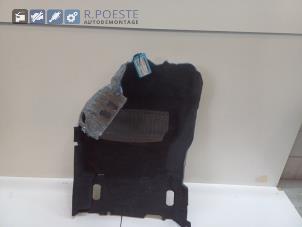 Gebruikte Vloerbedekking Ford S-Max (GBW) 2.0 TDCi 16V 140 Prijs € 50,00 Margeregeling aangeboden door Autodemontagebedrijf R. Poeste B.V.