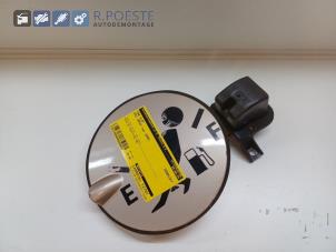 Gebruikte Tank Klep Opel Omega B Caravan (21/22/23) 2.2 16V Prijs € 20,00 Margeregeling aangeboden door Autodemontagebedrijf R. Poeste B.V.