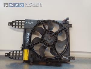 Gebruikte Radiateur Chevrolet Aveo (250) 1.2 16V Prijs € 40,00 Margeregeling aangeboden door Autodemontagebedrijf R. Poeste B.V.