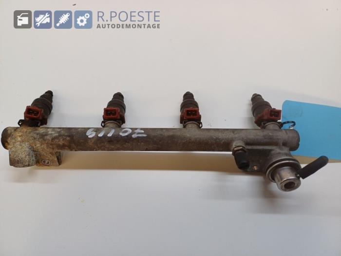 Gebruikte Verstuiver brug Opel Omega B Caravan (21/22/23) 2.2 16V Prijs € 30,00 Margeregeling aangeboden door Autodemontagebedrijf R. Poeste B.V.