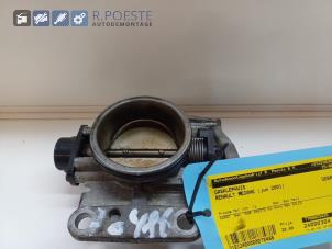 Gebruikte Gasklephuis Renault Megane Coupé (DA) 1.6 16V Sport Prijs € 20,00 Margeregeling aangeboden door Autodemontagebedrijf R. Poeste B.V.