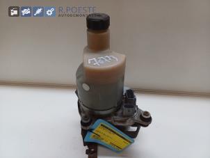 Gebruikte Pomp Servo Volvo V50 (MW) 1.6 D 16V Prijs € 75,00 Margeregeling aangeboden door Autodemontagebedrijf R. Poeste B.V.