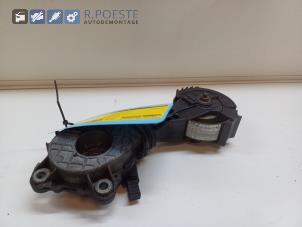 Gebruikte Spanner multiriem Peugeot 207 SW (WE/WU) 1.4 16V Vti Prijs € 20,00 Margeregeling aangeboden door Autodemontagebedrijf R. Poeste B.V.