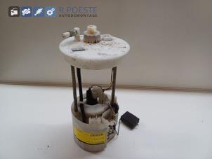 Gebruikte Benzinepomp Honda Insight (ZE2) 1.3 16V VTEC Prijs € 122,00 Margeregeling aangeboden door Autodemontagebedrijf R. Poeste B.V.