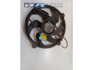 Gebruikte Radiateurfan Citroen Xsara Picasso (CH) 2.0 16V Prijs € 20,00 Margeregeling aangeboden door Autodemontagebedrijf R. Poeste B.V.