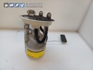Gebruikte Benzinepomp Renault Megane (EA) 1.6i Prijs € 20,00 Margeregeling aangeboden door Autodemontagebedrijf R. Poeste B.V.