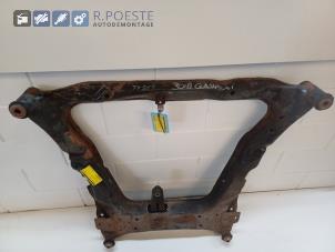 Gebruikte Subframe Nissan Qashqai (J10) 2.0 16V Prijs € 90,00 Margeregeling aangeboden door Autodemontagebedrijf R. Poeste B.V.