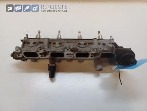 Gebruikte Injector brug Volkswagen Golf V (1K1) 1.6 FSI 16V Prijs € 75,00 Margeregeling aangeboden door Autodemontagebedrijf R. Poeste B.V.