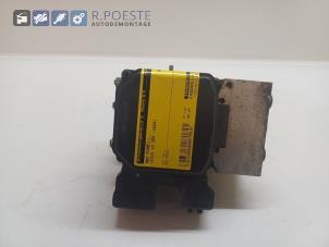 Gebruikte ABS Pomp Lexus IS (E2) Prijs € 90,00 Margeregeling aangeboden door Autodemontagebedrijf R. Poeste B.V.