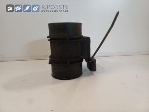 Gebruikte Luchtmassameter Mercedes ML I (163) 400 4.0 CDI V8 32V Prijs € 20,00 Margeregeling aangeboden door Autodemontagebedrijf R. Poeste B.V.