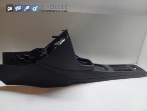 Gebruikte Middenconsoles Volkswagen Polo V (6R) 1.2 12V BlueMotion Technology Prijs € 35,00 Margeregeling aangeboden door Autodemontagebedrijf R. Poeste B.V.