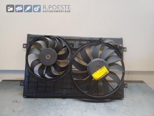 Gebruikte Fan Radiateur Volkswagen Touran (1T1/T2) 1.6 FSI 16V Prijs € 30,00 Margeregeling aangeboden door Autodemontagebedrijf R. Poeste B.V.