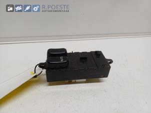 Gebruikte Ruit schakelaar elektrisch Daihatsu Cuore (L701) 1.0 12V Prijs € 20,00 Margeregeling aangeboden door Autodemontagebedrijf R. Poeste B.V.