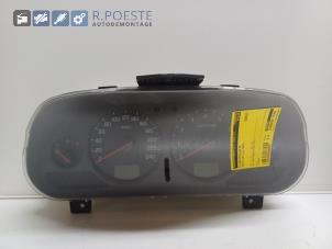 Gebruikte Kilometerteller KM Volvo V40 (VW) 2.0 16V Prijs € 30,00 Margeregeling aangeboden door Autodemontagebedrijf R. Poeste B.V.