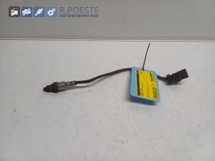 Gebruikte Lambda Sonde Peugeot 208 II (UB/UH/UP) 1.2 Vti 12V PureTech 75 Prijs € 30,00 Margeregeling aangeboden door Autodemontagebedrijf R. Poeste B.V.