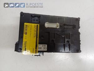 Gebruikte Computer Body Control Renault Clio II (BB/CB) 1.2 16V Prijs € 50,00 Margeregeling aangeboden door Autodemontagebedrijf R. Poeste B.V.