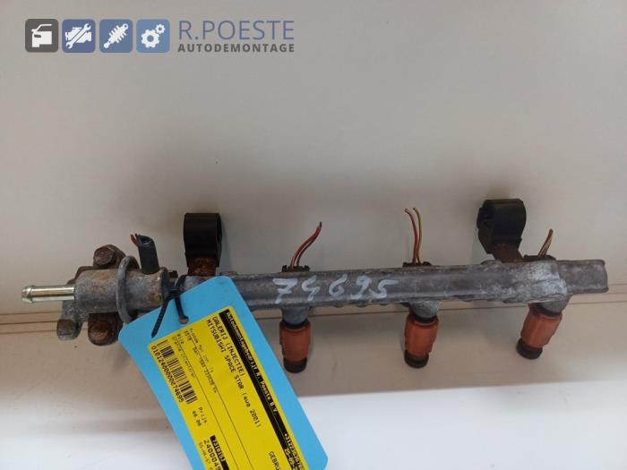 Gebruikte Injector brug Mitsubishi Space Star (DG) 1.6 16V Prijs € 30,00 Margeregeling aangeboden door Autodemontagebedrijf R. Poeste B.V.